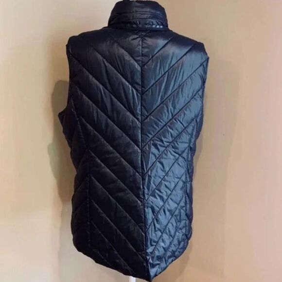 Tek Gear Puffer Vest Size Medium - Picture 4 of 10